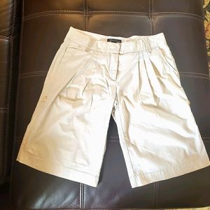 Kenneth Cole Size 6 Pleated Shorts
